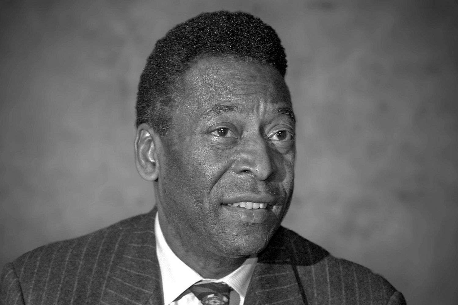 Pele nie żyje. Miał 82 lata