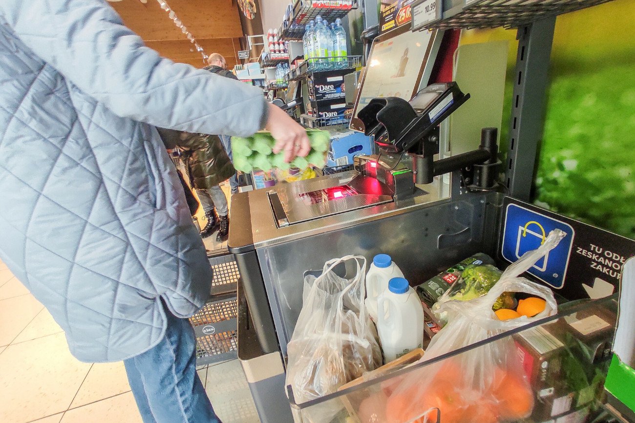 Czy będzie można zrobić zakupy w Wielką Sobotę? Sklepy będą otwarte krócej