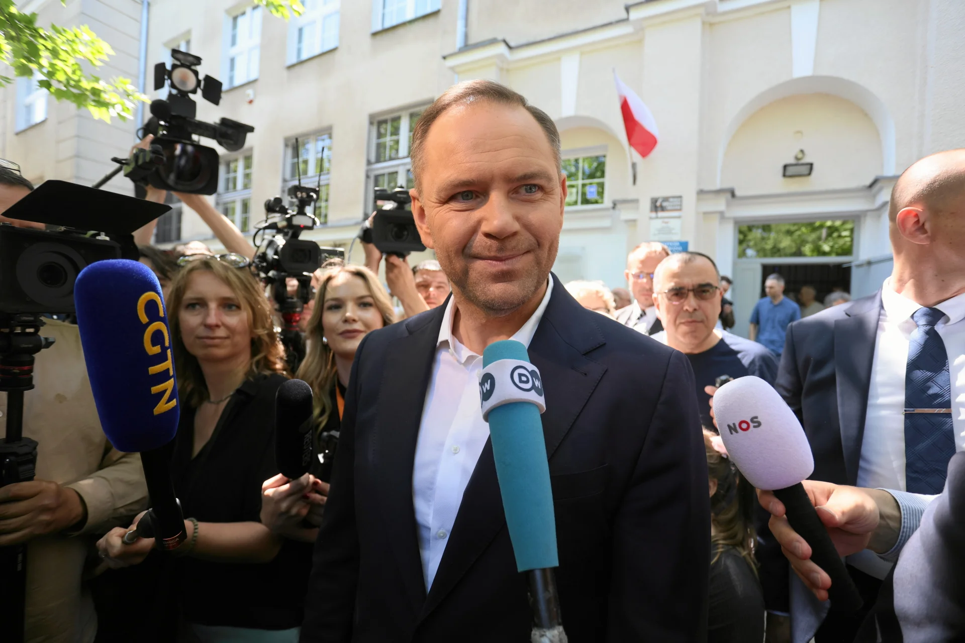 "Jeszcze Polska nie zginęła. Naprawdę nie”. Wpływowy niemiecki dziennik o trumpizmie Nawrockiego