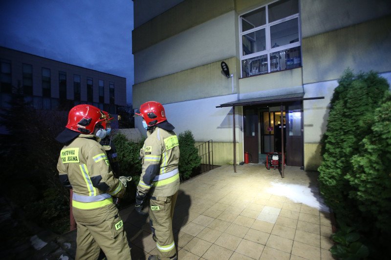 Nadpalone ciało swojej sąsiadki znalazł mieszkaniec Radzynia Podlaskiego. (zdjęcie ilustracyjne)