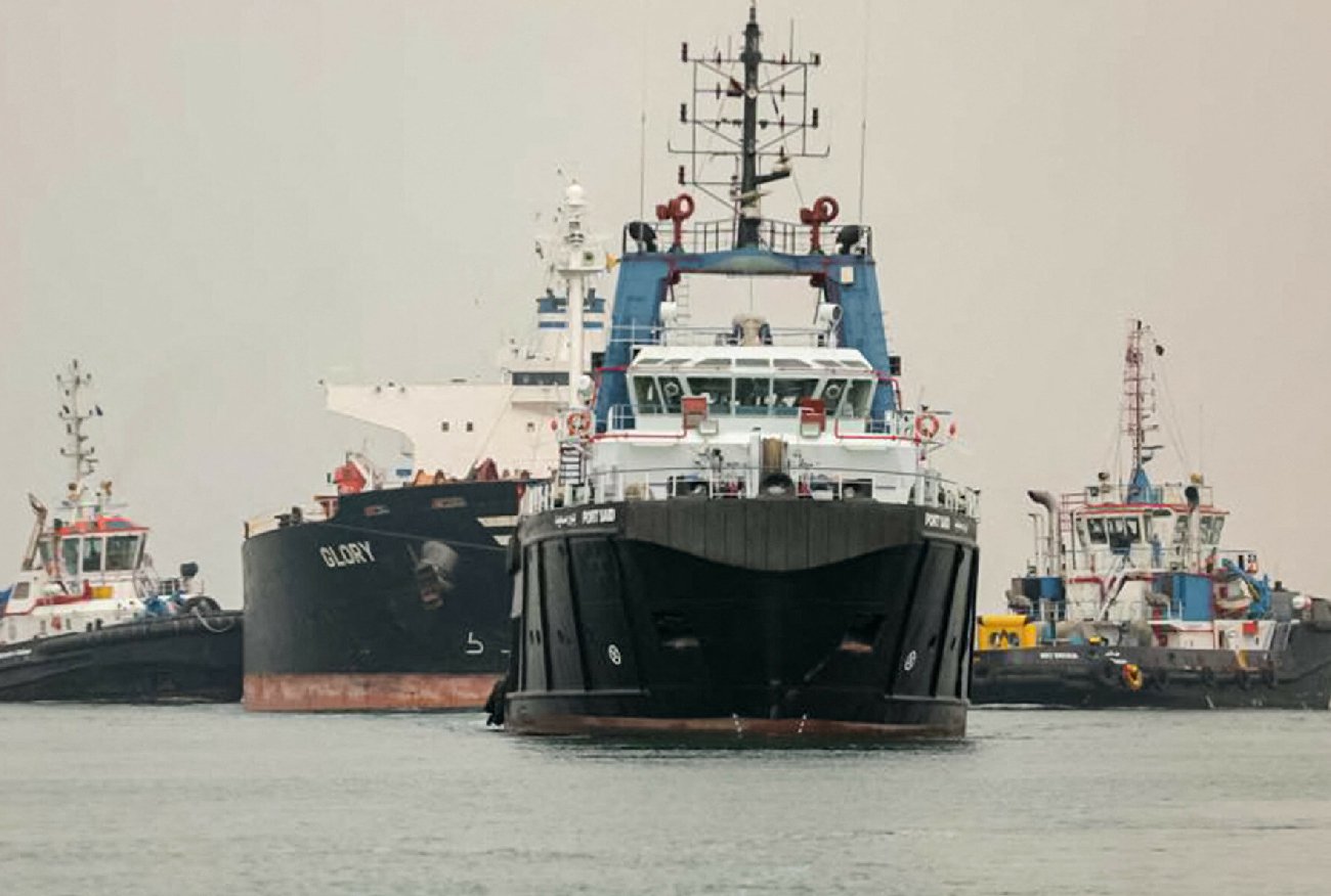 M/V Glory sparaliżowała ruch morski. 21 statków z opóźnieniami.