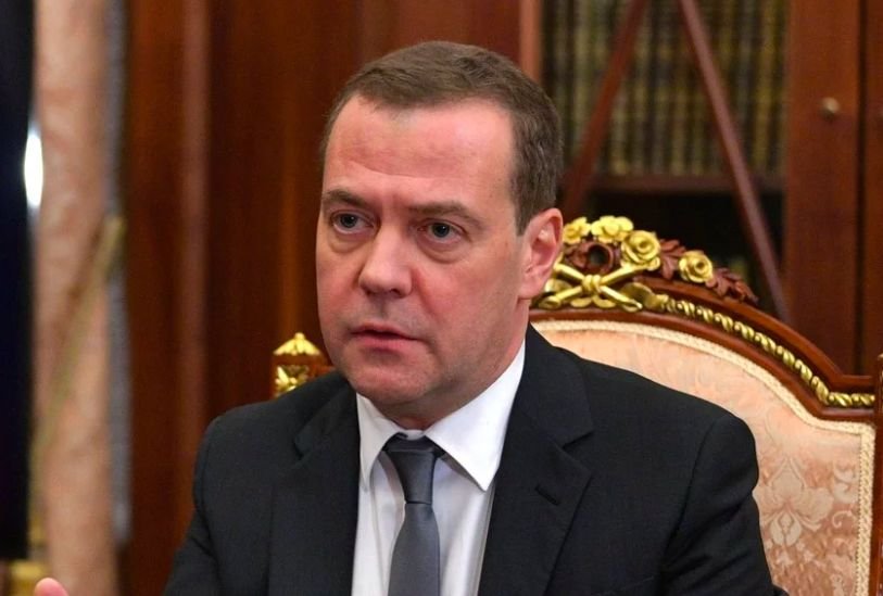 Miedwiediew miał zlecić zamach na włoskiego ministra obrony.