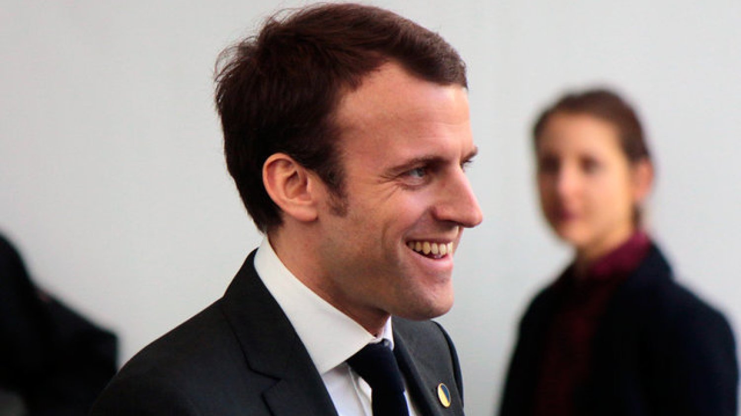 Emmanuel Macron ma obecnie największe szanse na prezydenturę we Francji. I tura wyborów odbywa się dzisiaj.