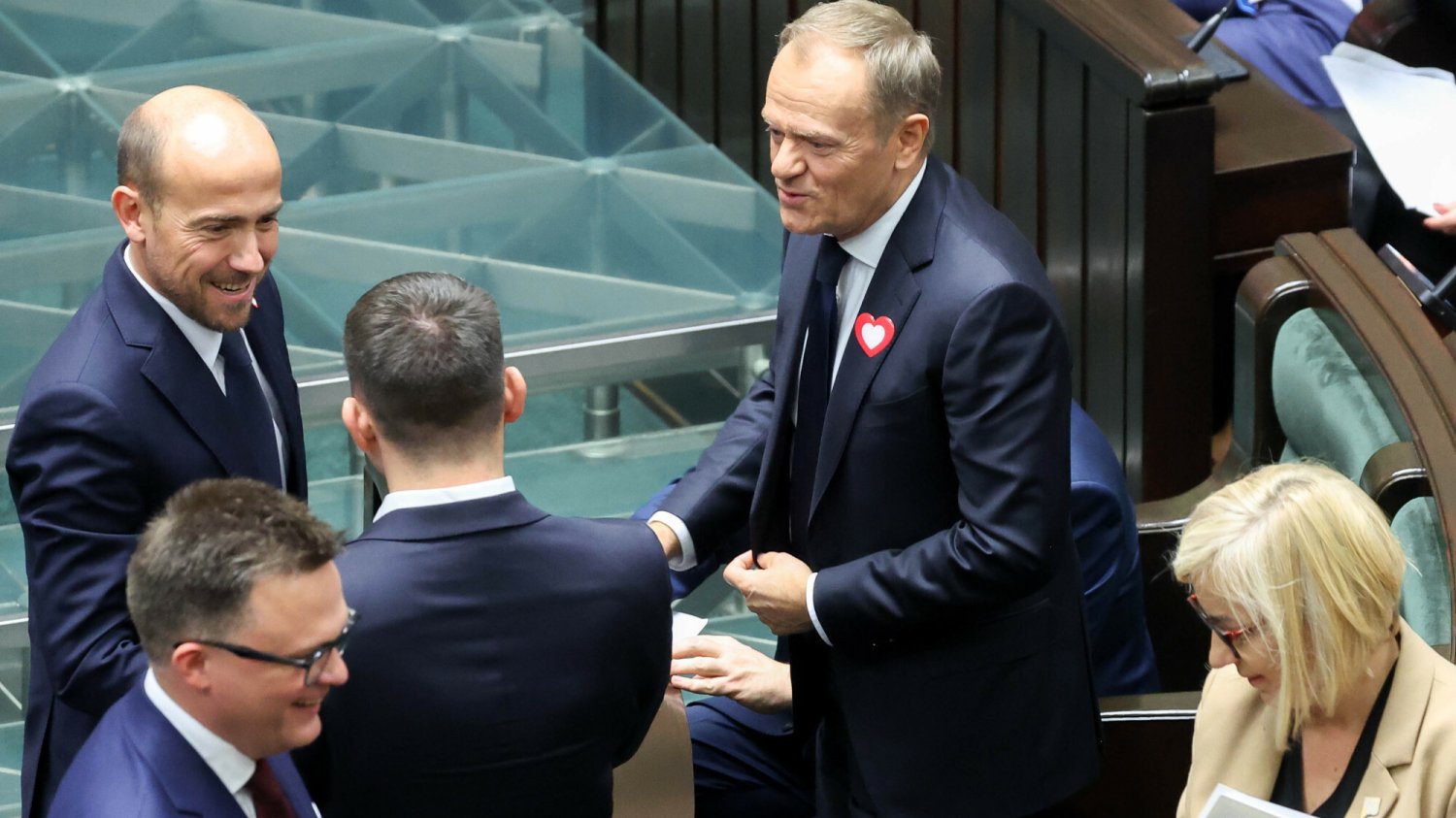Posłowie nowej koalicji mają zakaz. Rząd chce uniknąć kolejnej wpadki
