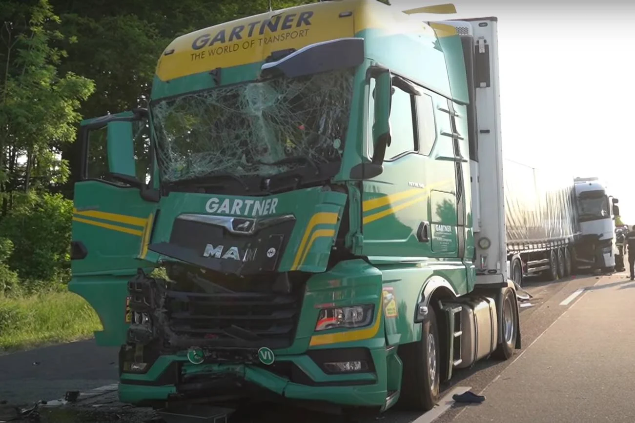 Karambol na autostradzie w Niemczech. 54-letni Polak nie wyhamował