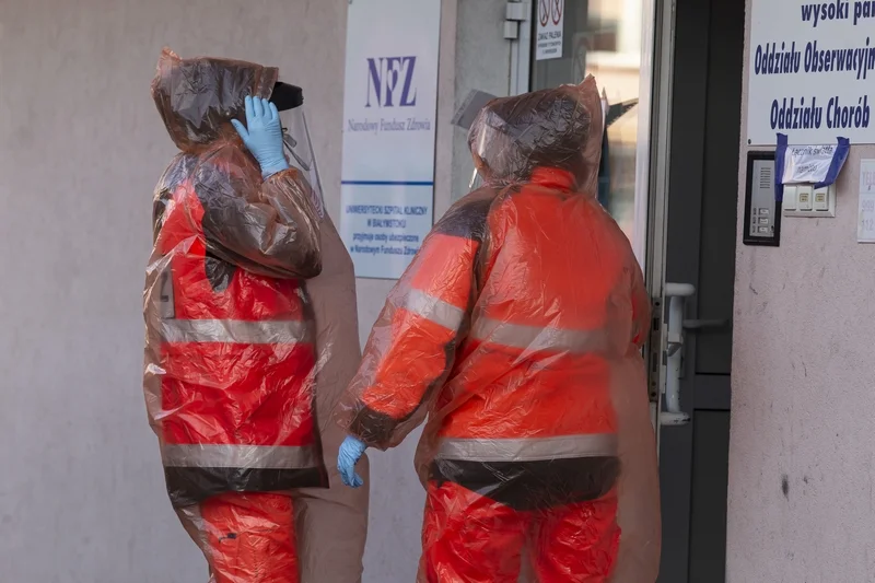 Ministerstwo Zdrowia poinformowało o dwóch nowych zgonach.