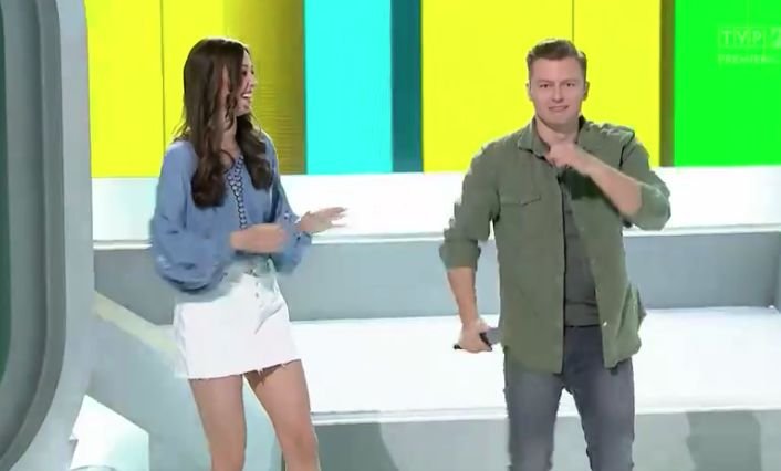 Rafał Brzozowski w teleturnieju "Koło Fortuny" śpiewa utwór PSY "Gangnam Style".