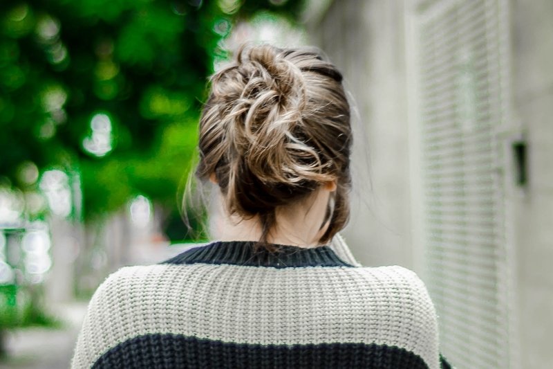 Dziewczyna odziedziczyła dług po zmarłym ojcu.