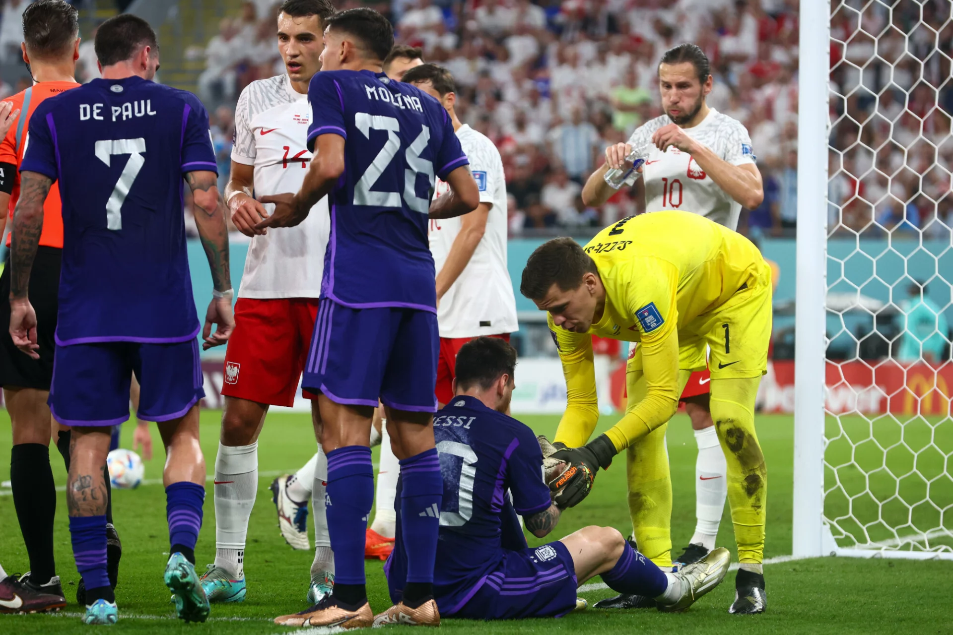 Wojciech Szczęsny okrutnie zadrwił z Leo Messiego przed karnym. "Byłem coś winien zespołowi"