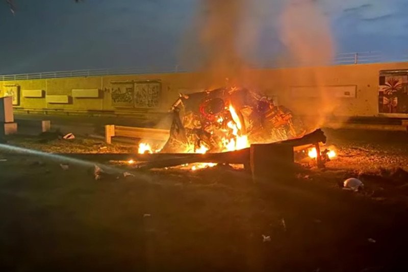 Irański generał, Kassem Sulejmani, zginął w wyniku amerykańskiego ataku w Bagdadzie.