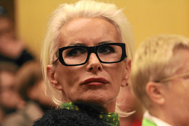 Kora w gorzkich słowach ocenia polską rzeczywistość. "chlew, bagno... ściek"