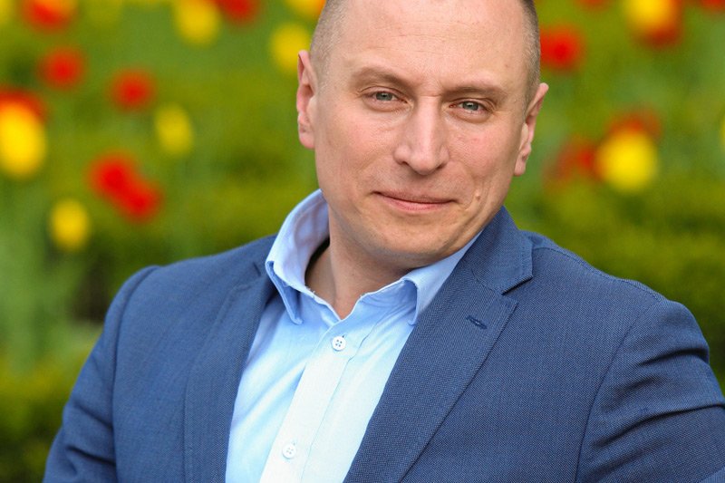 Krzysztof Brejza zapytał PKO BP o umowy ze spółką, którą kieruje kuzyn prezesa PiS.