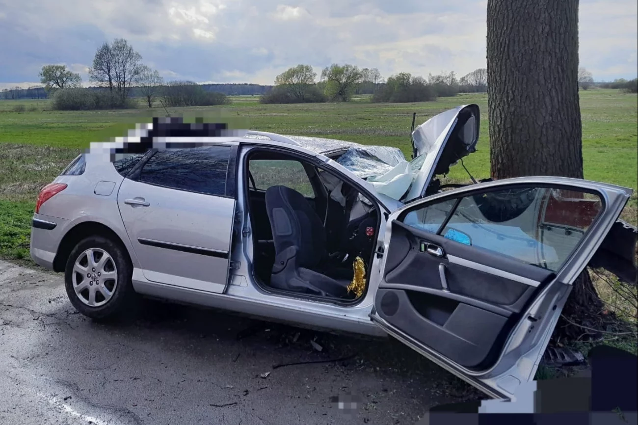Tragiczny wypadek w Stężycy na Lubelszczyźnie. Zginęły dwie 18-latki, trzy osoby ranne
