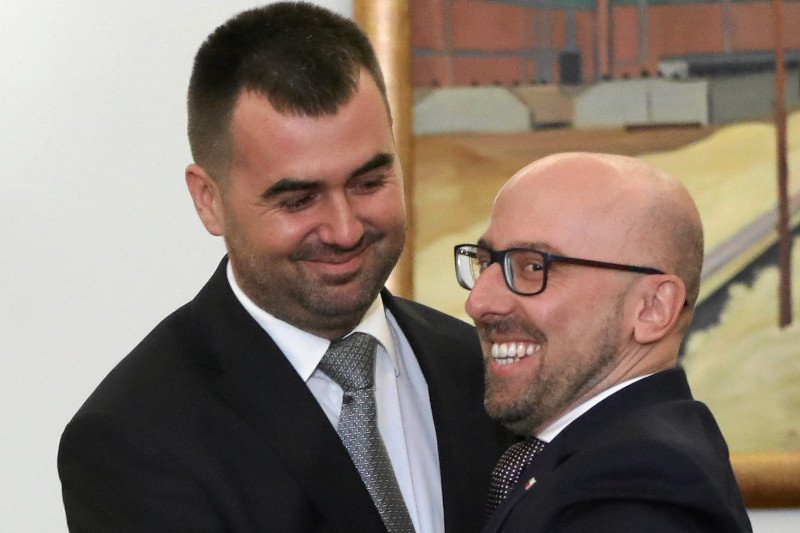 Błażej Spychalski i Krzysztof Łapiński – obecny i były rzecznik prezydenta Andrzeja Dudy. Na światło dzienne wychodzą nowe fakty ws. tej zmiany personalnej.