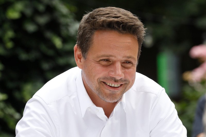 Rafał Trzaskowski rozmawiał z dj-kami. Co naprawdę się stało? Rafał Trzaskowski rozmawiał z dj-kami. Co naprawdę się stało?