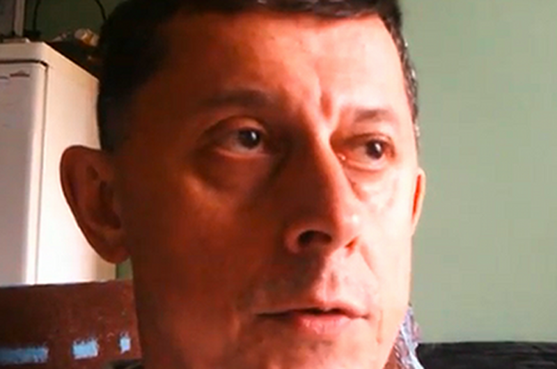 Bloger Azrael Kubacki przeszedł operację guza mózgu. Na Twitterze na bieżąco informuje o postępach w leczeniu.