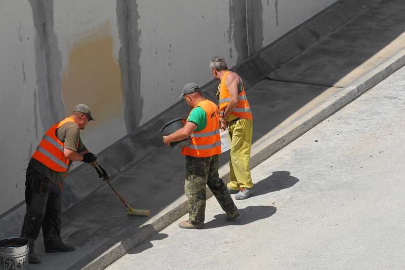 Pracodawcy w Polsce narzekają na brak wykwalifikowanych pracowników. Ci uciekli na Zachód.