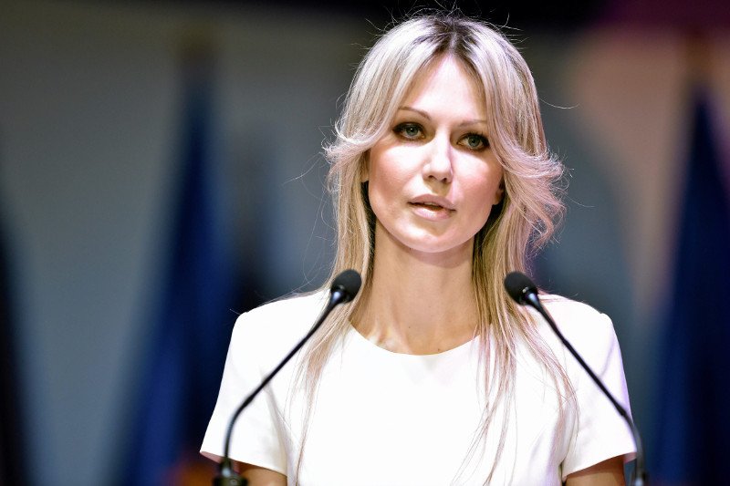 Magdalena Ogórek to klasyczny aniołek Leszka Millera.