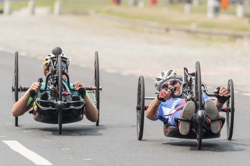 Rafał Mikołajczyk marzył o starcie na paraolimpiadzie. Na razie jego specjalistyczny rower uległ uszkodzeniu po ty, jak syn wójta gminy Żurawina zepchnął go do rowu.