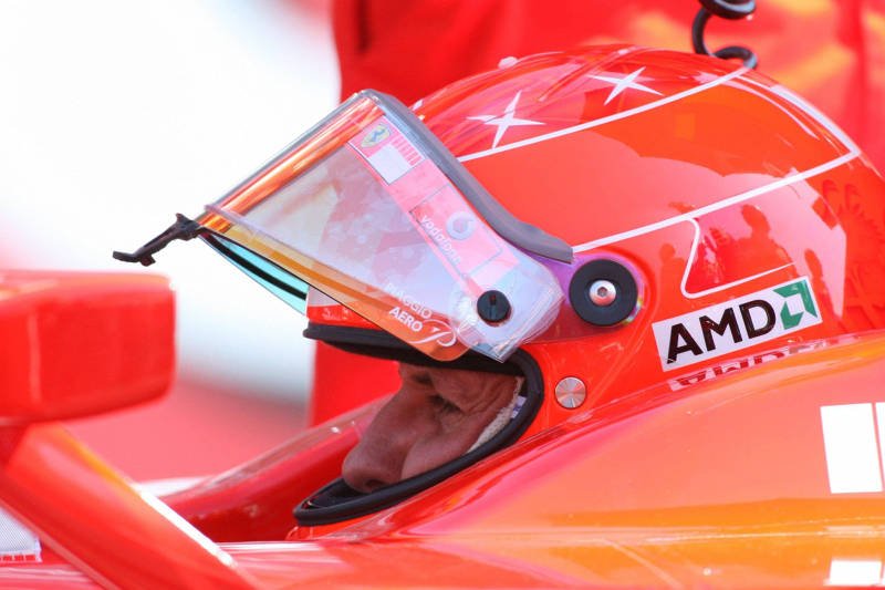 Tragiczny wypadek mistrza F1. Michael Schumacher w stanie krytycznym.