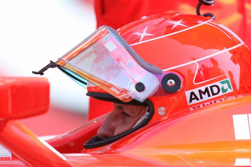 Tragiczny wypadek mistrza F1. Michael Schumacher w stanie krytycznym.