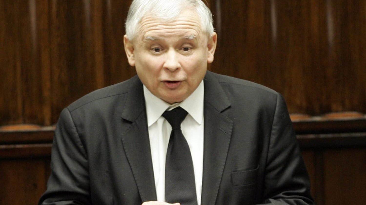 Jarosław Kaczyński znajduje się pod wpływem czarnej magii - ogłosił w "Dzień Dobry TVN" serbski znachor.