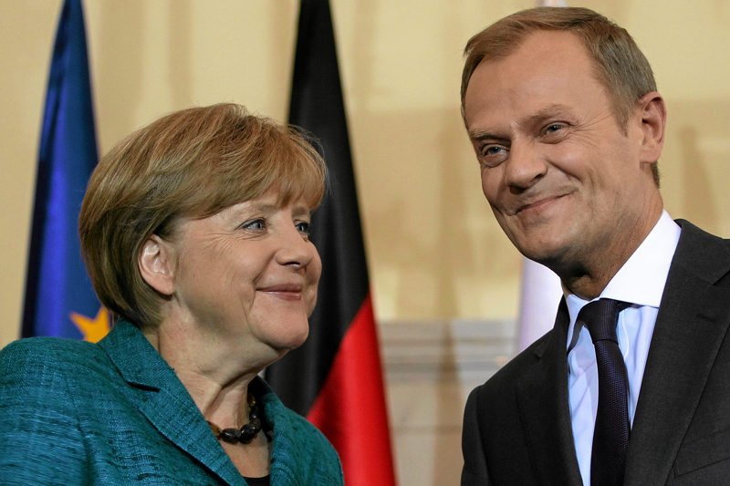 Angeli Merkel nie ma i nie będzie na Twitterze. Aktywnie tweetuje za to premier Polski, Donald Tusk.