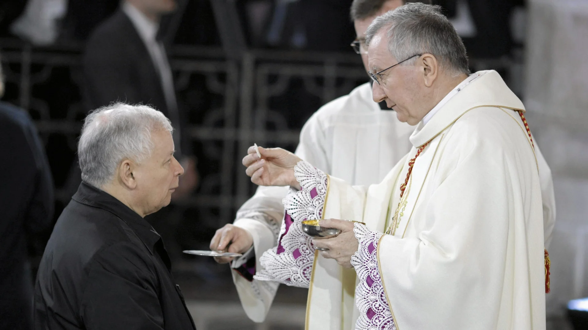 Jak kończy się władza PiS i mariaż tronu z ołtarzem – o tym pisze Jacek Liberski.