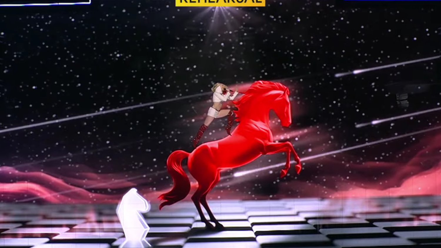 Zapowiedzi występu Luny na Eurowizji.