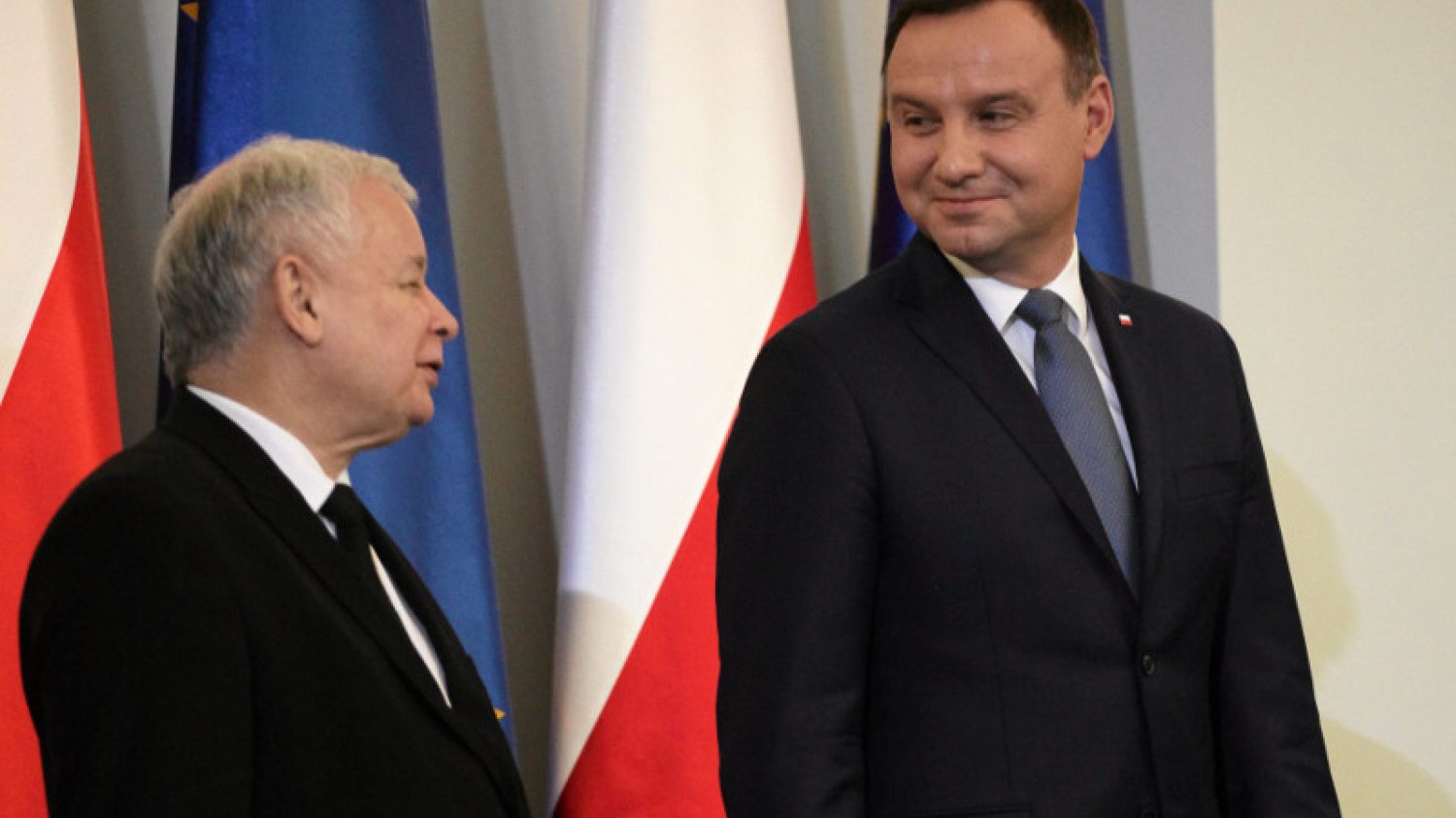 Kancelaria Prezydenta wbija szpilę PiS-owi. Prezydencki minister Krzysztof Łapiński pochwalił polityka, który mocno naraził się na Nowogrodzkiej, posła Łukasza Rzepeckiego.