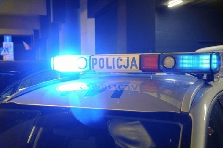 Tragiczne odkrycie pod Kielcami. W mieszkaniu znaleziono zwłoki 71-latka