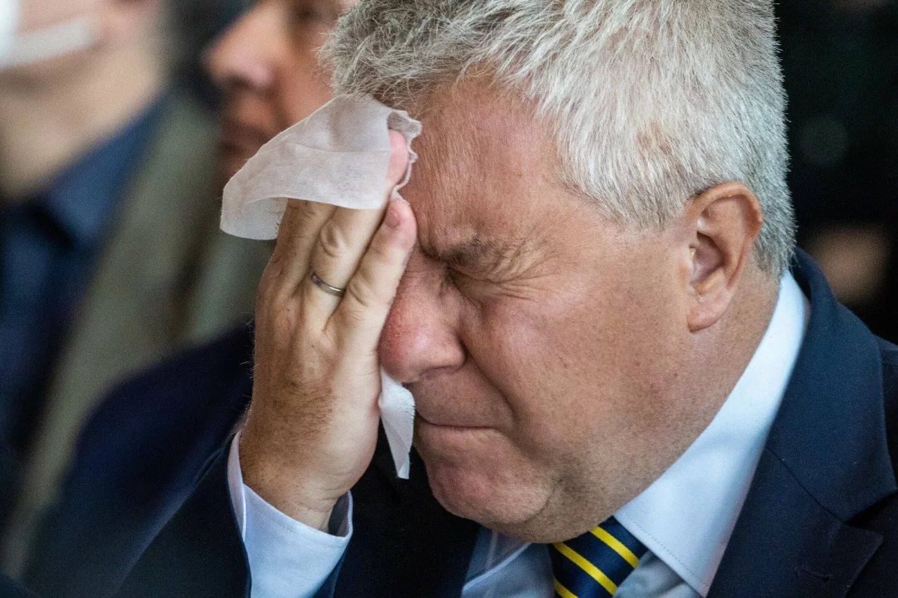 Komornik ściągnął 100 tys z konta PiS. Powodem banery wyborcze Czarneckiego. Komornik ściągnął 100 tys z konta PiS. Powodem banery wyborcze Czarneckiego.
