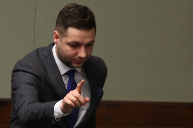 Wiceminister Patryk Jaki zaliczył zabawną wpadkę w "Kawie na Ławie" w TVN24