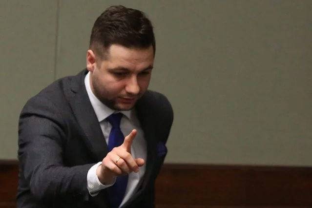 Wiceminister Patryk Jaki zaliczył zabawną wpadkę w "Kawie na Ławie" w TVN24