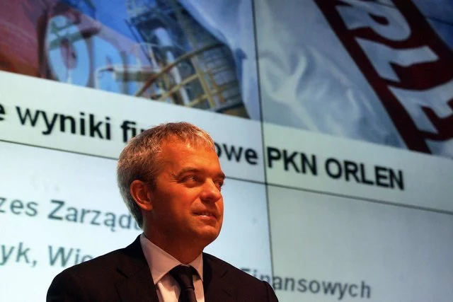 Jacek Krawiec usiał ustąpić miejsca człowiekowi Jarosława Kaczyńskiego, Orlen wypłacił 6,5 mln zł.