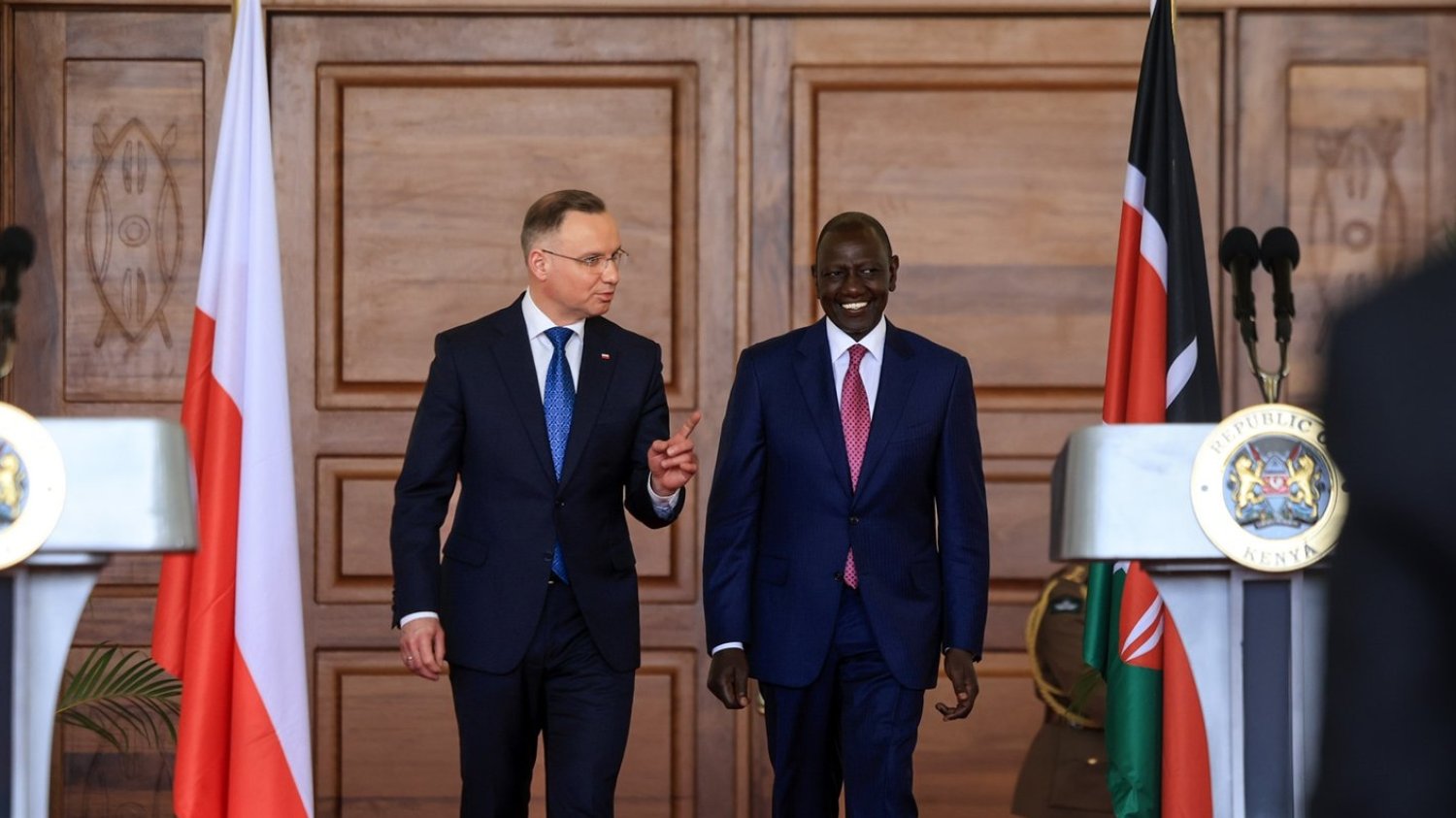 Duda w Kenii. Osobliwe wykonanie "Mazurka Dąbrowskiego".