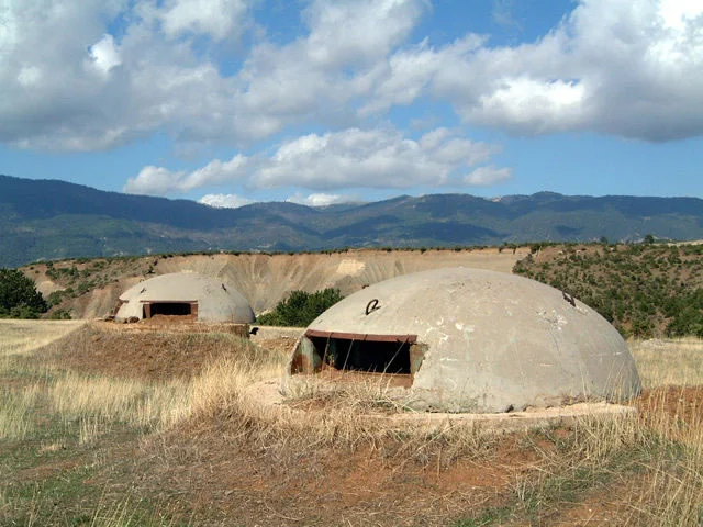 Albańskie bunkry.