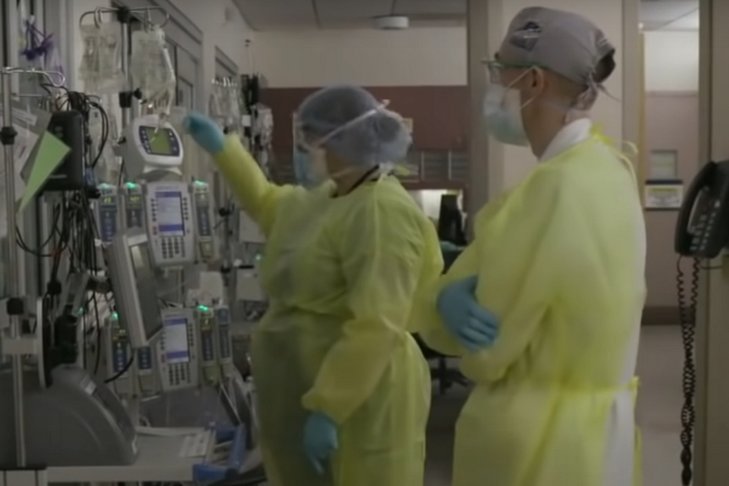 Amerykańscy lekarze mówią o udarze jako konsekwencji zakażenia koronawrusem.