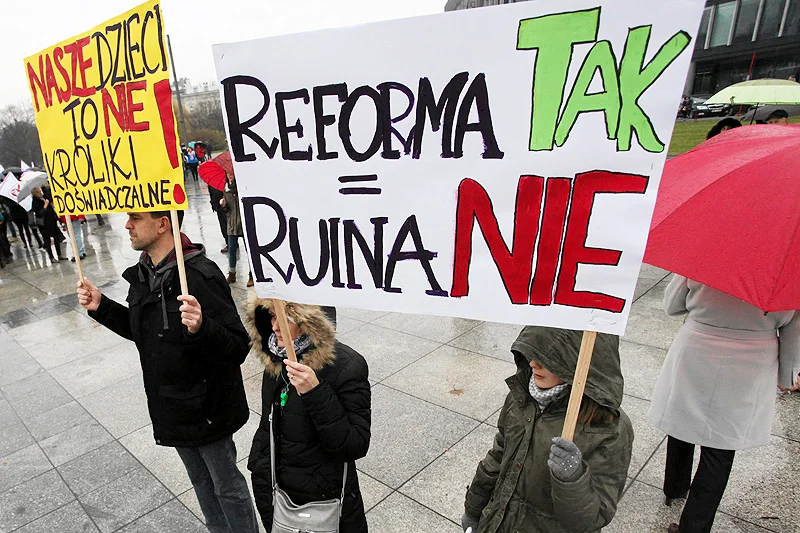 Nauczyciele znowu zapowiadają protest. W sobotę będą domagać się podwyżek pensji i odwołania minister Zalewskiej.
