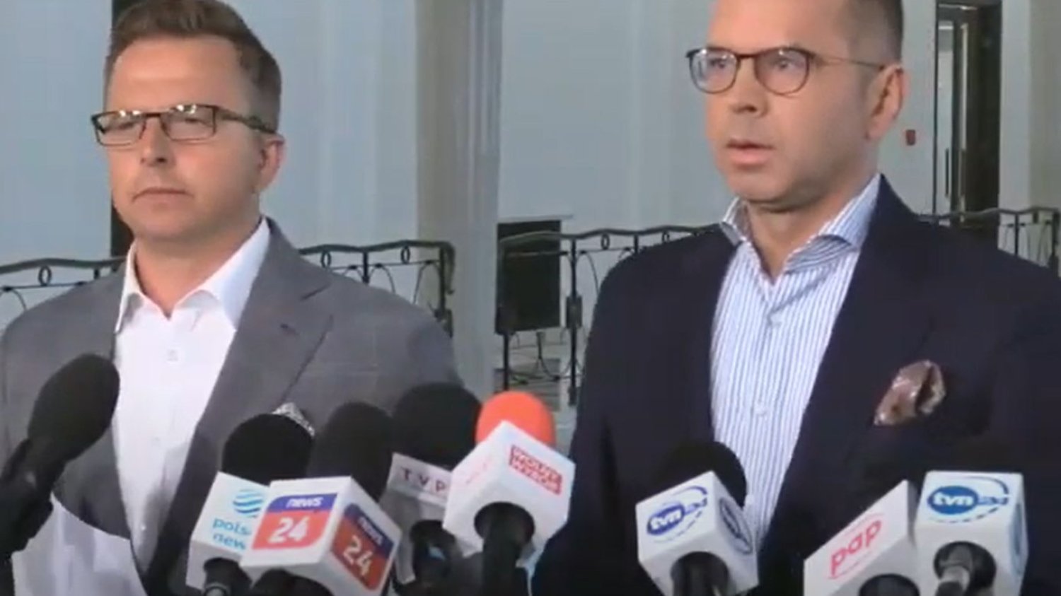 Posłowie KO Dariusz Joński i Michał Szczerba o śmierci handlarza bronią Andrzeja I.