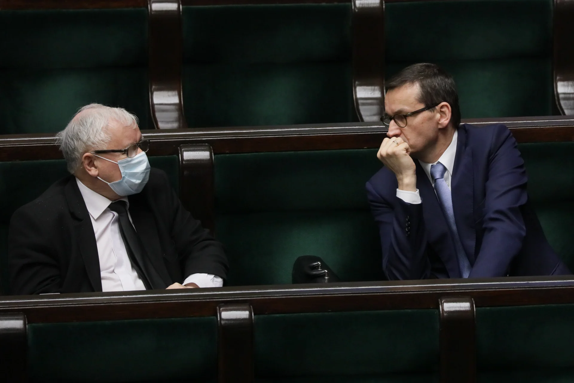 Czy polskie firmy to przetrwają? - zastanawiają się ekonomiści. Wiadomo, jak rząd chce wydawać pieniądze w 2021 r.