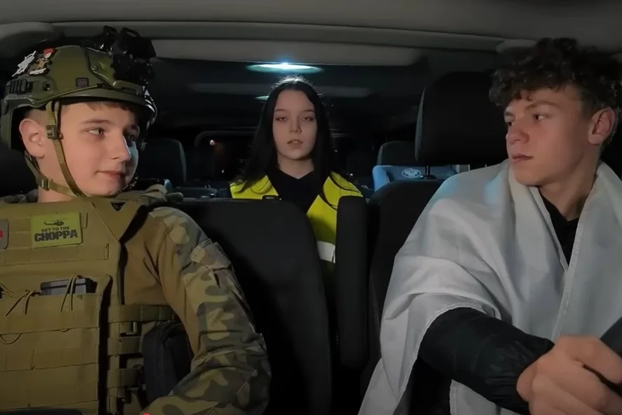 Uczniowie z Koronowa podbili sieć swoim filmem o odblaskach. Internauci są zachwyceni Spot uczniów o odblaskach stał się hitem sieci. Zobacz film wideo