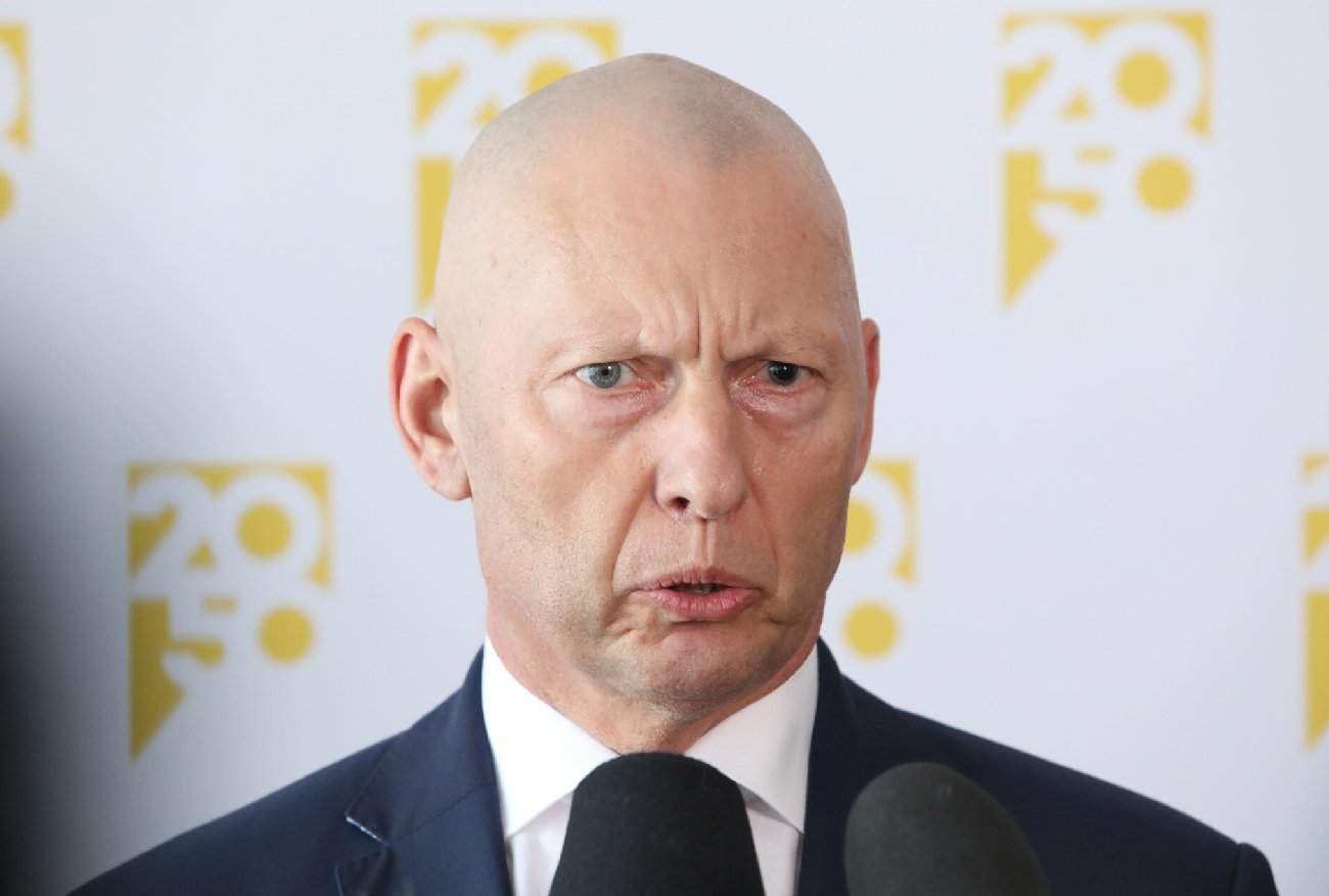 TVP pisze o doradcy Hołowni. Gen. Różański usłyszał zarzuty