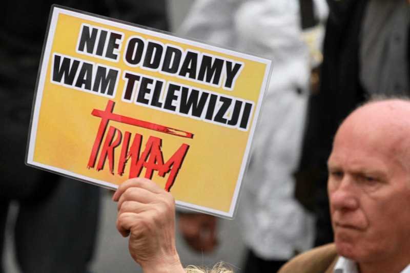 Zwolennicy Telewizji Trwam zapowiadają kolejne akcje w obronie stacji.