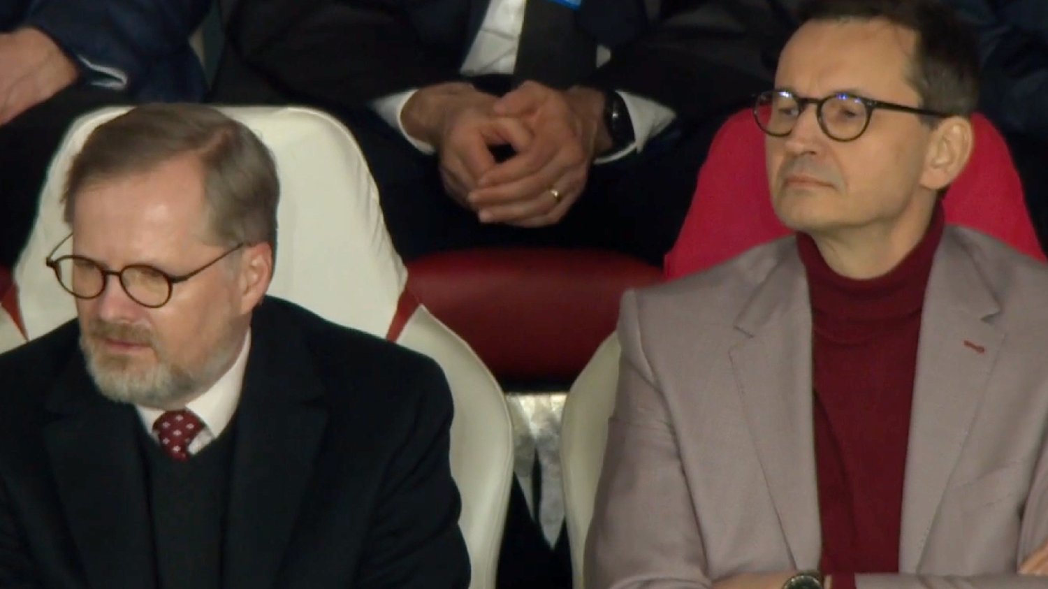 Premier Mateusz Morawiecki na meczu Czechy - Polska.