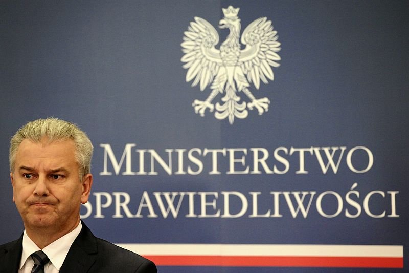 W Polsce do fotela ministra sprawiedliwości nie wolno przywiązywać się na zbyt długo.