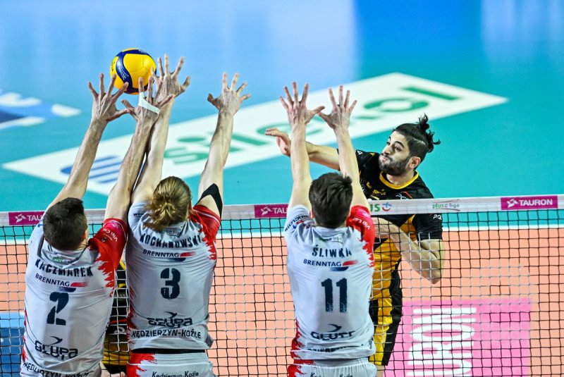 Kędzierzynianie pewnie ograli na swoim terenie PGE Skrę i awans do finału jest blisko