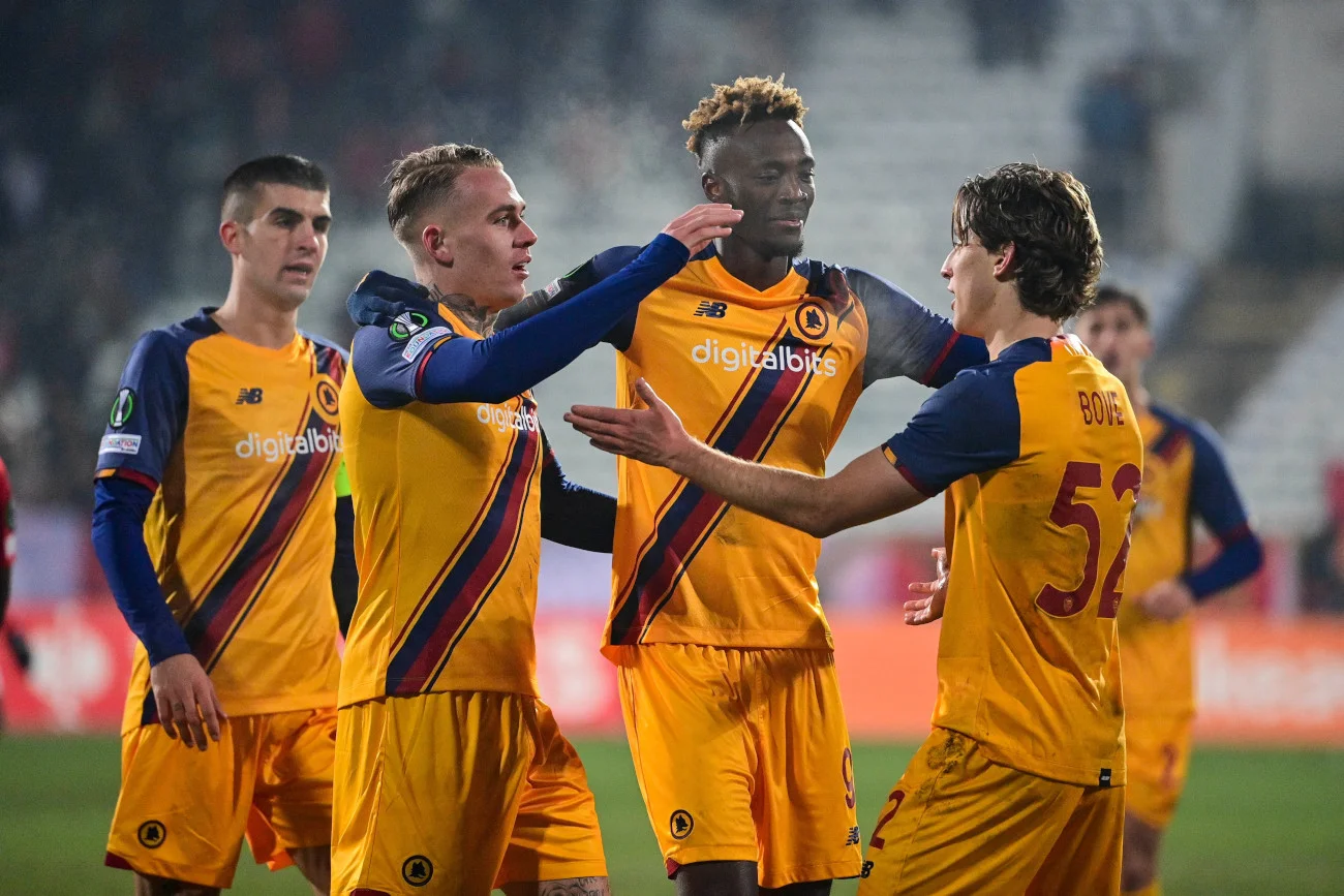 AS Roma rzutem na taśmę - w ostatnim meczu - zapewniła sobie bezpośredni awans z grupy do 1/8 finału Ligi Konferencji.