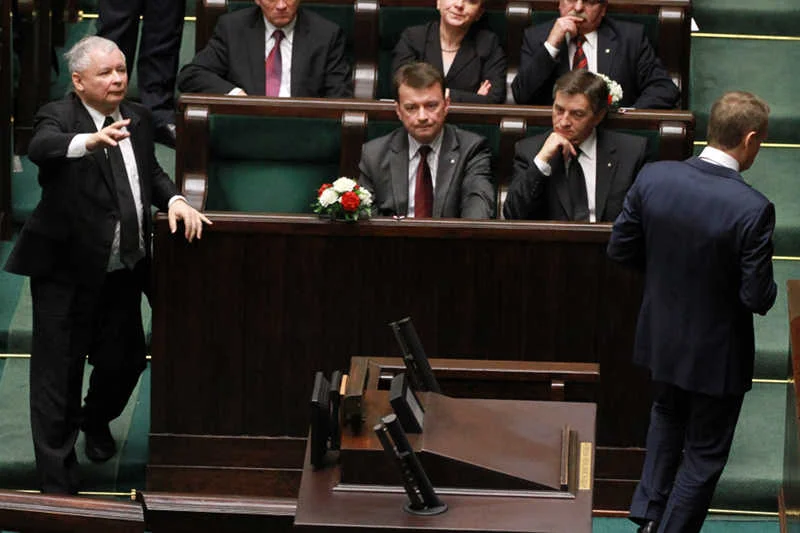 Wcześniejsze wybory? Wyborcy PiS na "tak". Jarosław Kaczyński chce jednak poczekać, aż Tusk jeszcze osłabnie.