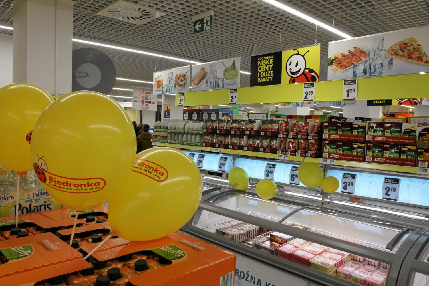 Książka musi wychodzić do klienta. Czyli czekać na niego także w dyskoncie...